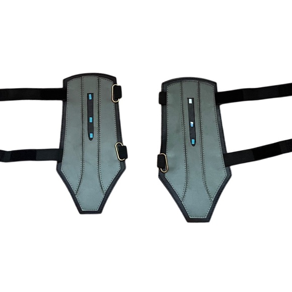 Star Wars Ahsoka Cosplay Costume Set - Picture 3 of 14